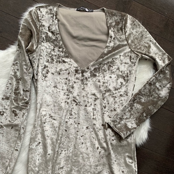 Boohoo Velvet Cocktail Dress - Picture 2 of 4